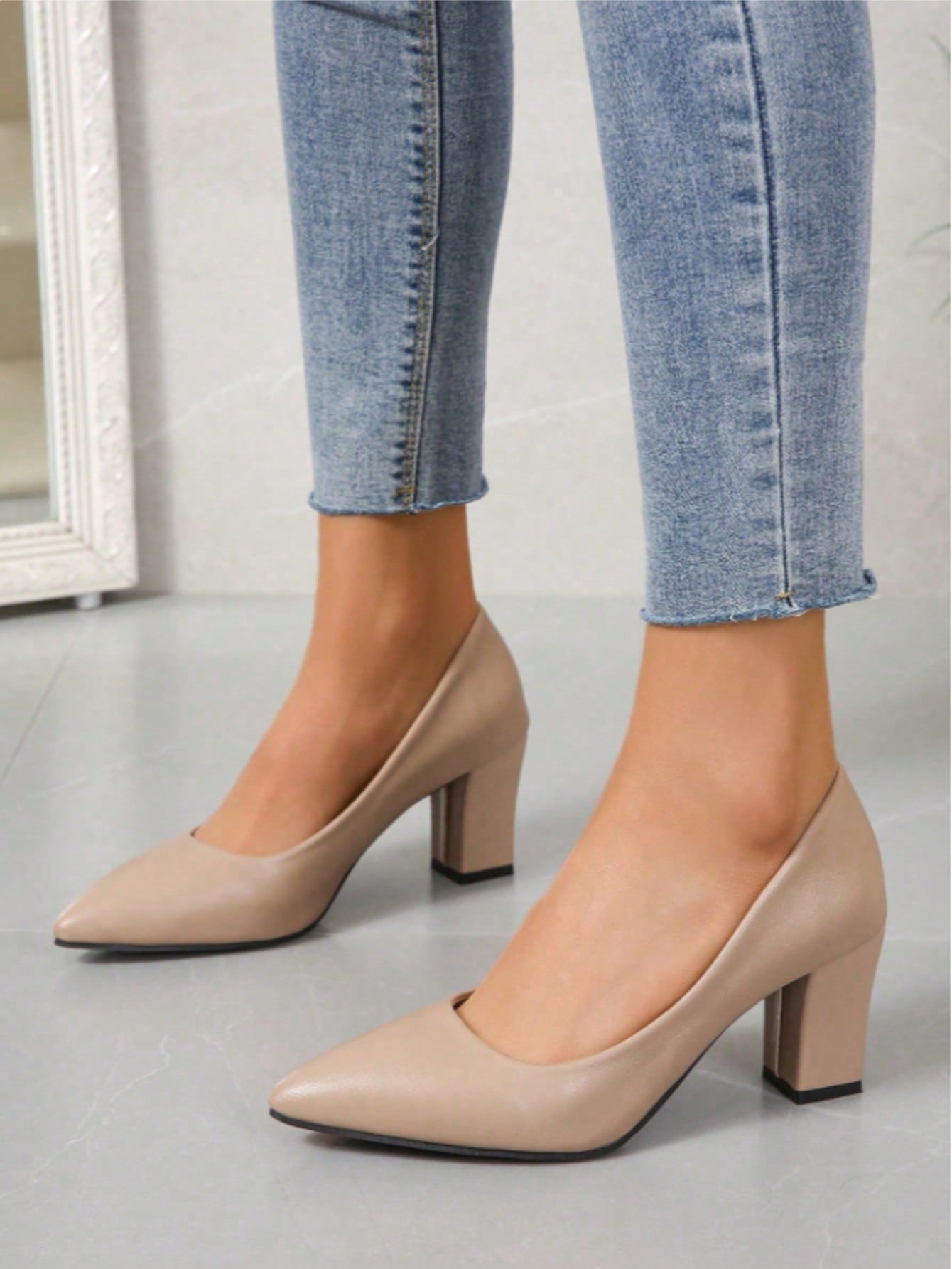 Court Heel Pointed - 여성용 우아하고 섹시한 뾰족코 스틸레토 힐